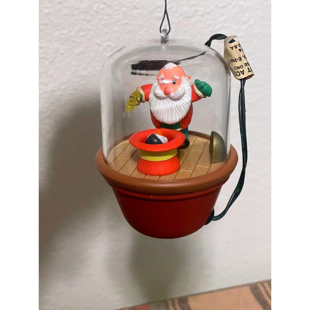 Hallmark VTG Ornament On With the Show 1988 Red Santa Light‎ Motion - Picture 4 of 10